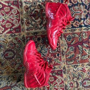 Nike foamposite gym red